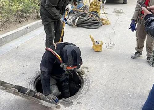 清苑抽化粪池公司分享管道气囊封堵的原理。